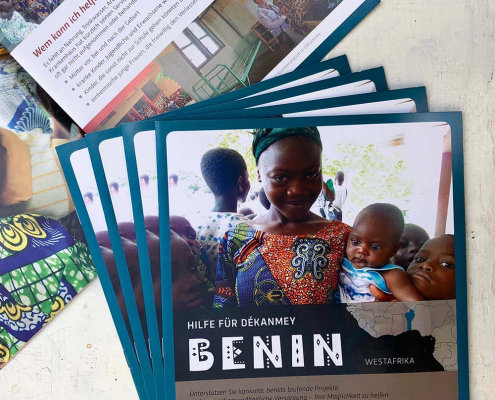 Portfolio Broschüre über ein ein Spendenprojekt in Benin, Westafrika